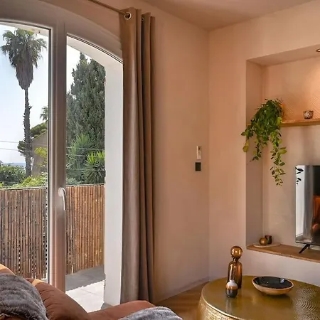 Du Charme Au Bord De L'eau Apartment *